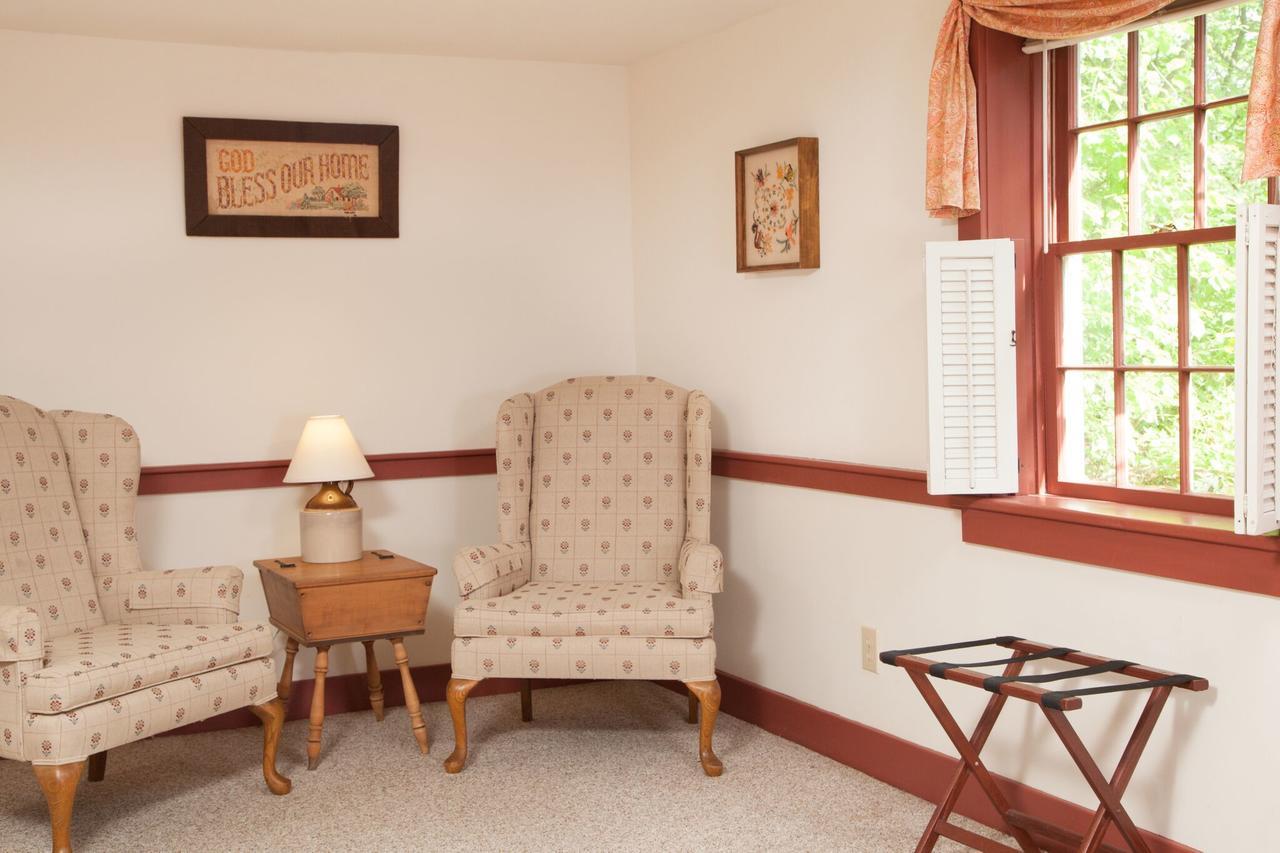 The Featherbed Inn Waitsfield Exterior photo